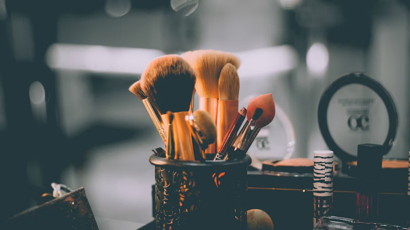 10 Essential Makeup Tips Every Beginner Should Know