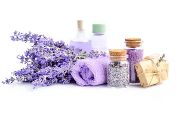 spa-products-and-lavender-flowers-on-a-white-backg-ZAR5BQW-1.jpg