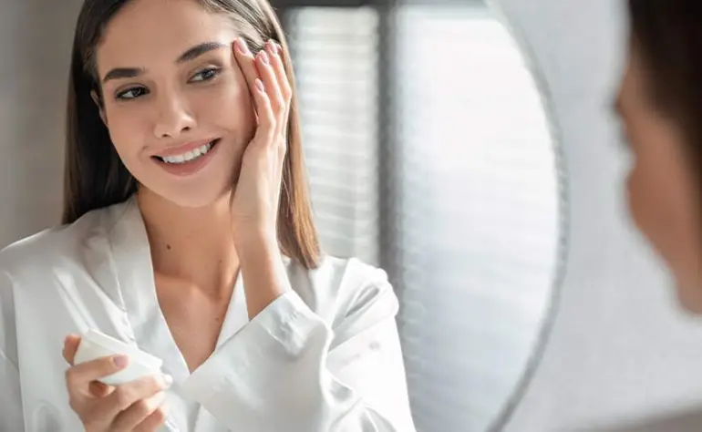 Morning and Night Skincare Routine for Youthful-Looking Skin